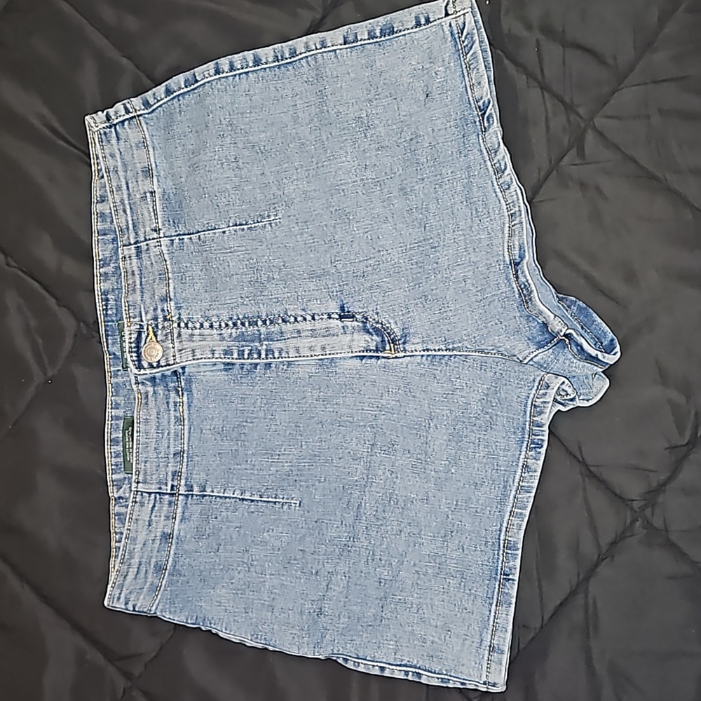 Light blue, high-waisted shorts